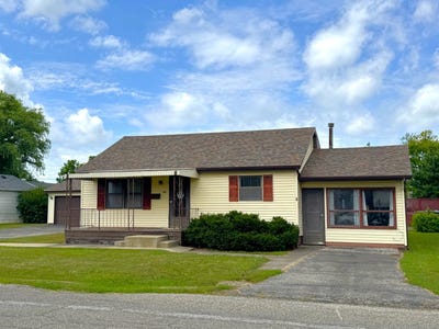 /international/us/405-atwood-street-tilton-il-110100928356/