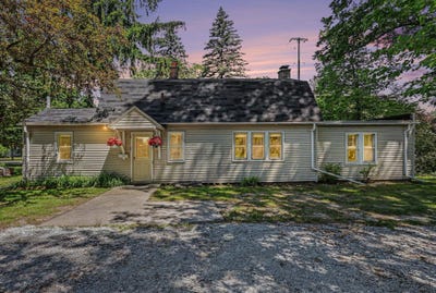 /international/us/4865-dowling-street-montague-mi-110108507537/