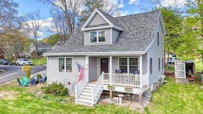 /international/us/67-whipple-road-kittery-me-110108266811/