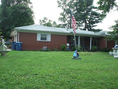 /international/us/101-whitney-avenue-lawrenceburg-ky-110101054817/