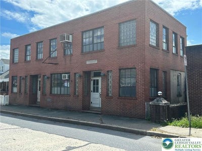 /international/us/324-washington-walnutport-boro-pa-110100478554/