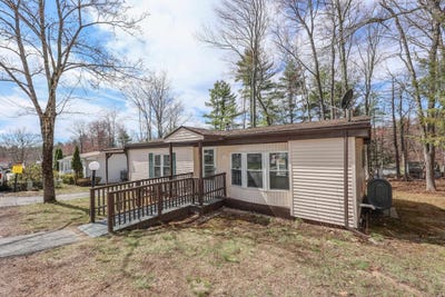 /international/us/24-donald-drive-goffstown-nh-110107353359/