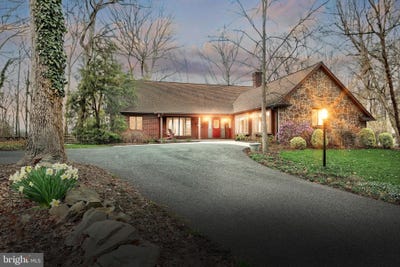 /international/us/10-white-oak-trail-gettysburg-pa-110098693342/