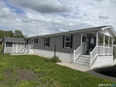/international/us/maple-lane-danbury-ct-110108125888/
