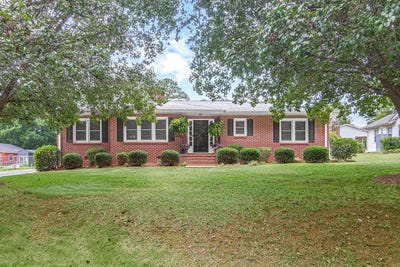 /international/us/204-byrnes-ave-abbeville-sc-110109348282/