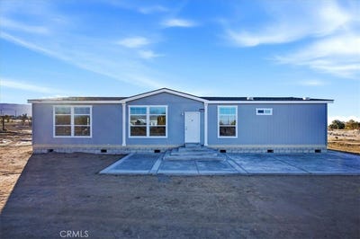/international/us/12076-lager-road-phelan-ca-110108908220/?lang=id