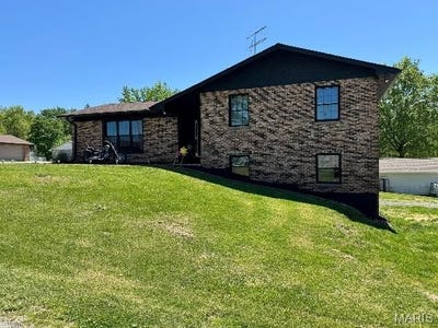 /international/us/701-s-ridge-avenue-steeleville-il-110107697015/