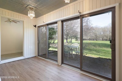 /international/us/56-claremont-court-red-bank-nj-110107229980/