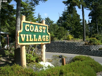 /international/us/223-azalea-st-florence-or-110107614809/