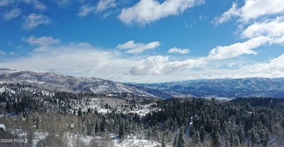 /international/us/2288-s-uintah-view-drive-coalville-ut-110109136732/