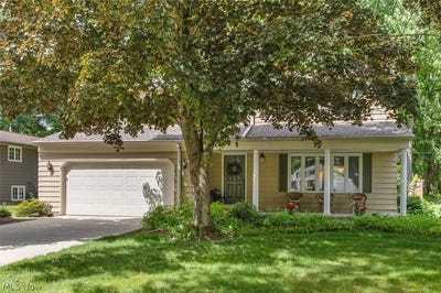 /international/us/5756-dorothy-drive-north-olmsted-oh-110108345244/