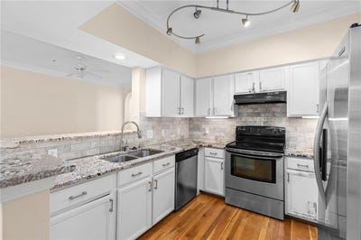/international/us/3777-peachtree-road-ne-atlanta-ga-110107825924/