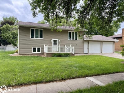 /international/us/200-s-mccoy-street-algona-ia-110098311998/