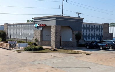 /international/us/8301-glade-avenue-oklahoma-city-ok-110106295843/