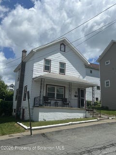 /international/us/6a-cherry-avenue-carbondale-pa-110108641254/
