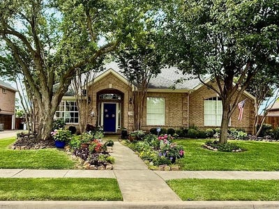 /international/us/206-glenwood-drive-murphy-tx-110099873018/?lang=en