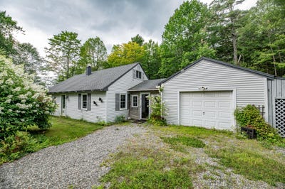 /international/us/14-blt-lane-farmingdale-me-110101830702/