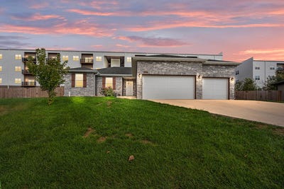 /international/us/2122-n-21st-street-ozark-mo-110105939915/