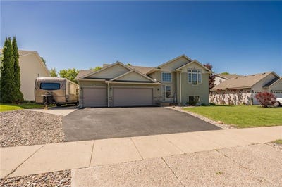 /international/us/822-emerson-avenue-n-montrose-mn-110099798543/