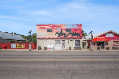 /international/us/107-main-street-collbran-co-110099864107/