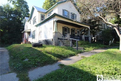 /international/us/109-stowe-street-jamestown-ny-110110354361/