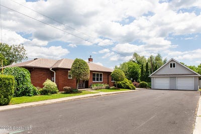 /international/us/55-tallmadge-place-mechanicville-ny-110100473582/