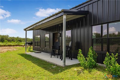 /international/us/862-baecker-road-goliad-tx-110109553176/