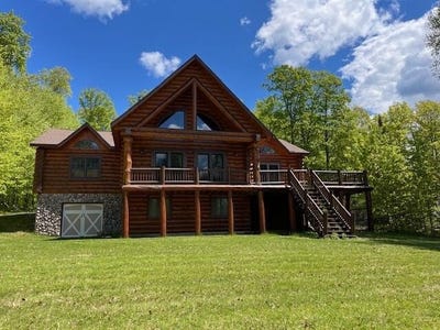 /international/us/36881-3693-w-scenic-ln-hulbert-mi-110100654426/