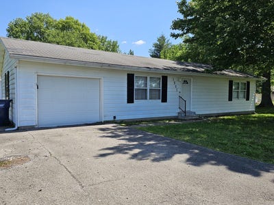 /international/us/1521-triangle-street-mt-vernon-il-110107878611/