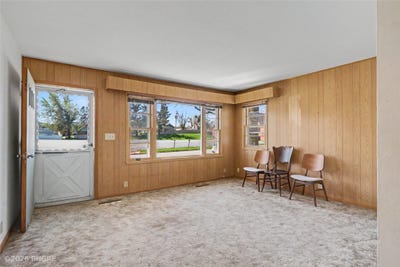 /international/us/104-cherry-street-marshalltown-ia-110107483613/