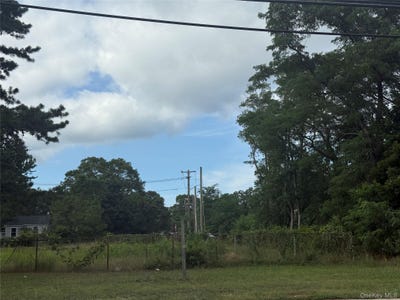 /international/us/1287-montauk-highway-mastic-ny-110101660506/