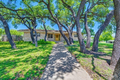 /international/us/4410-ford-street-christoval-tx-110107936459/