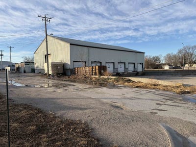 /international/us/1413-1415-s-1st-st-norfolk-ne-110106706346/