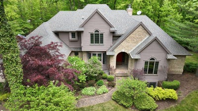 /international/us/2360-n-deer-valley-road-midland-mi-110108354513/