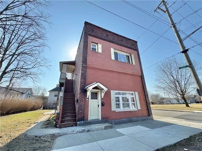 /international/us/302-n-cedar-st-new-castle-pa-110102145104/