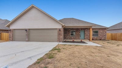 /international/us/86-n-banner-avenue-farmington-ar-110106771550/