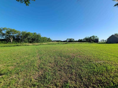 /international/us/sheridan-st-lindsborg-ks-110107840192/