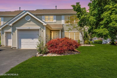 /international/us/4-aspen-lane-freehold-nj-110108191593/