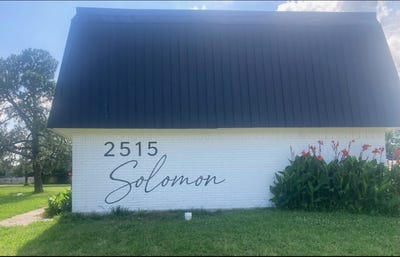 /international/us/2515-solomon-drive-commerce-tx-110108489639/