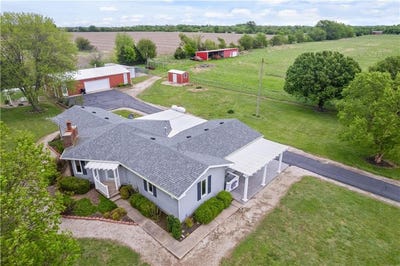 /international/us/1504-17000-road-parsons-ks-110107510320/