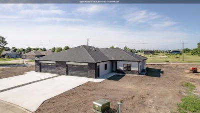 /international/us/3134-spruce-court-unit-b-spirit-lake-ia-110098686597/