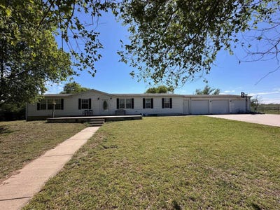 /international/us/1329-hillside-winfield-ks-110107824953/