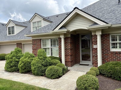 /international/us/100-tradition-circle-lexington-ky-110100777369/