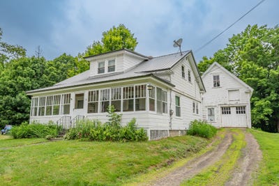 /international/us/36-douty-hill-sangerville-me-110100841623/