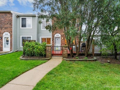 /international/us/2024-sudbury-drive-hoffman-estates-il-110110309786/