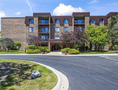 /international/us/2100-valencia-drive-northbrook-il-110108035013/