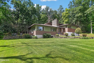 /international/us/303-terrace-road-schenectady-ny-110110273800/