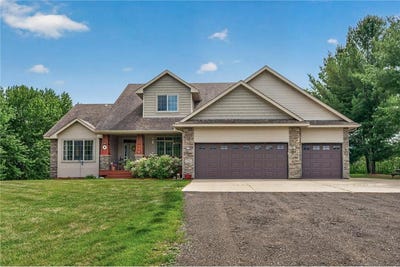 /international/us/12965-243rd-avenue-nw-zimmerman-mn-110108588468/