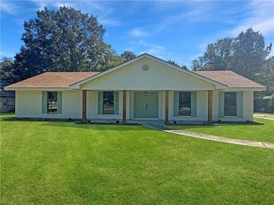 /international/us/301-steele-road-slidell-la-110108803779/