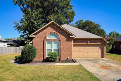 /international/us/1961-e-brownstone-decatur-al-110120459097/